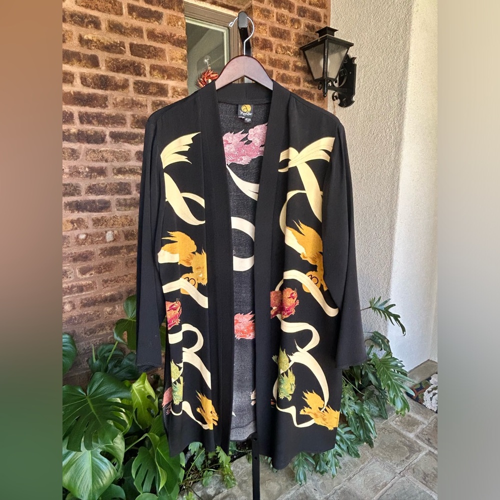Chic Black Kimono with Dragon Motif